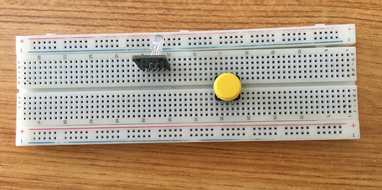 TrafficLightModule fixed on breadboard