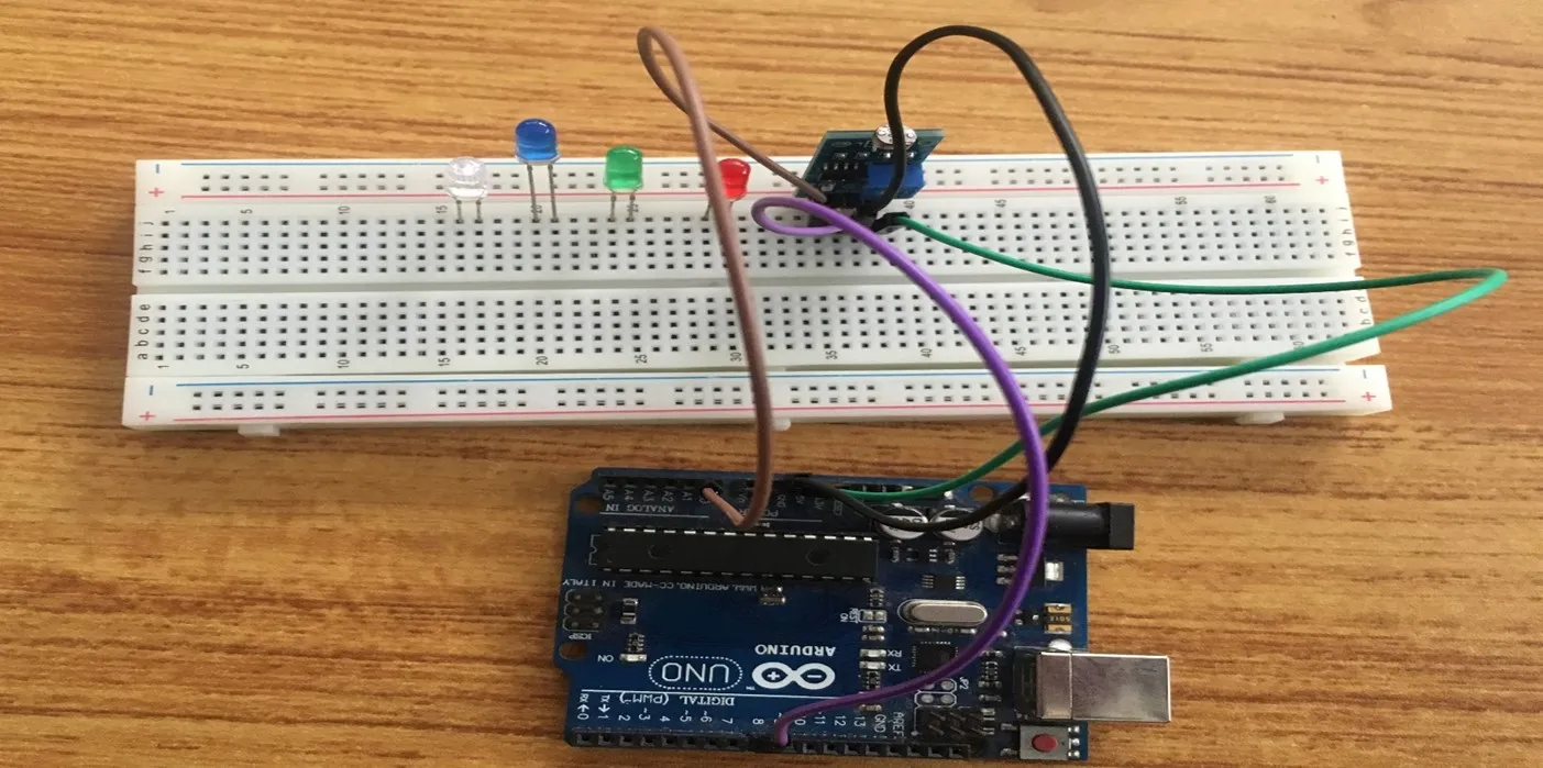 Brown wire fixed on breadboard